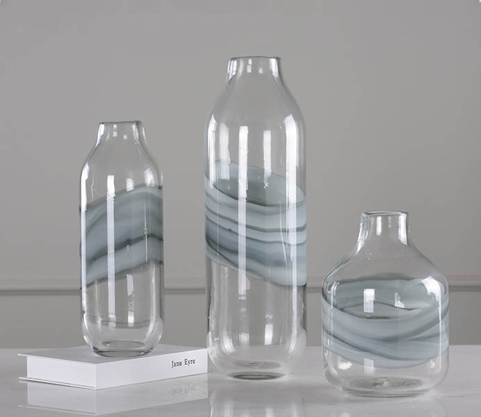 Vase Glass with Irregular Quicksand Lines 