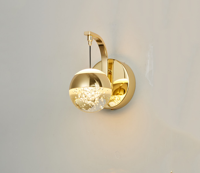 New Design Gold Finish 8W Wall Sconce with Ball Crystal